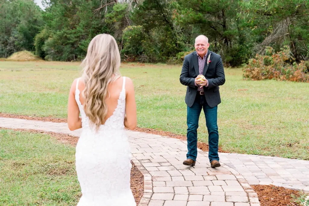 dad ecstatic to see daughter on wedding day