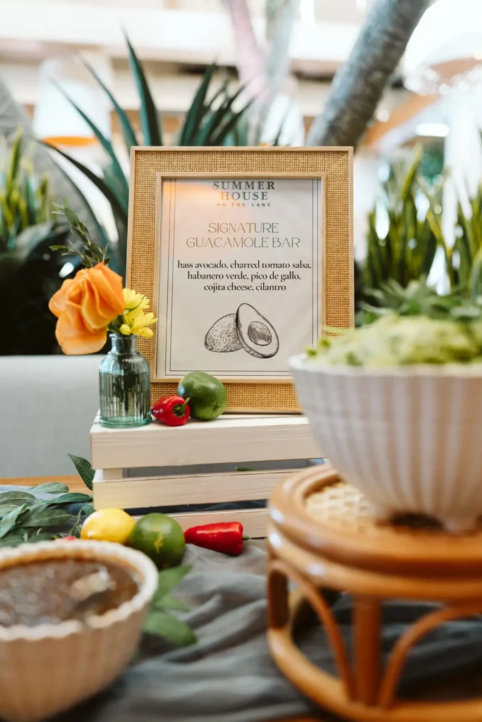 Guacamole Bar sign