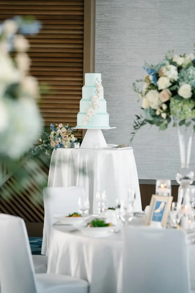 4 tier pale green wedding cake at Swan Reserve