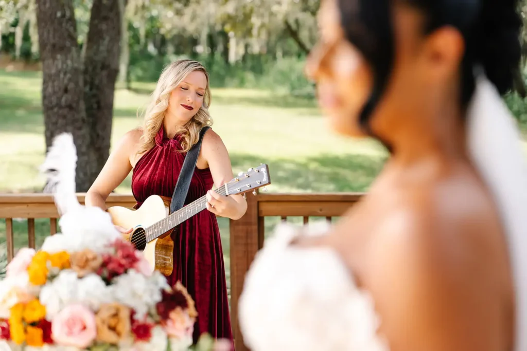 Aloha Musician plays guitar at wedding ceremony